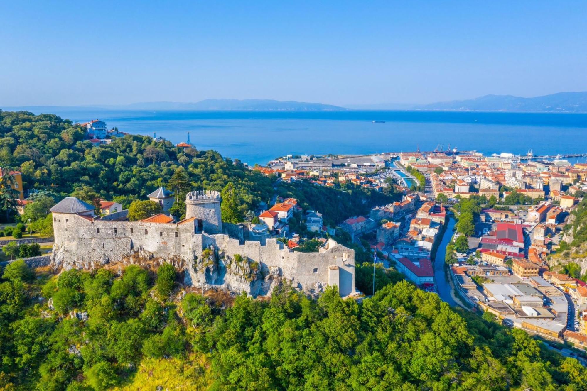 City Apartment With Garden - Happy Rentals Rijeka Ngoại thất bức ảnh